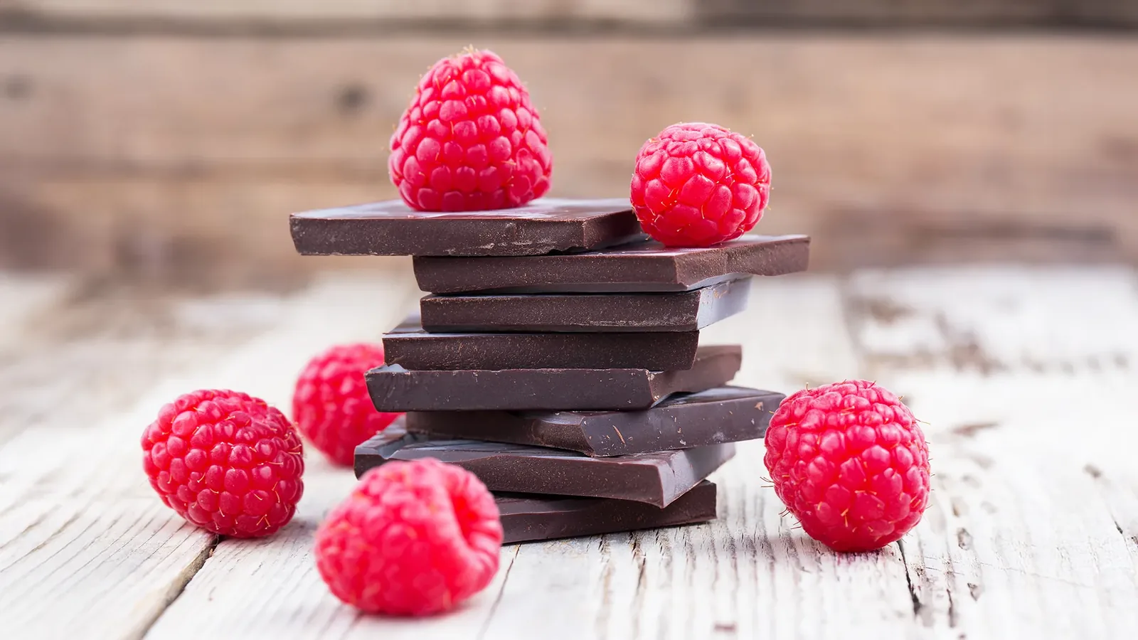 Flavonoid-Rich Foods Like Tea, Berries, Chocolate Extend Lifespan